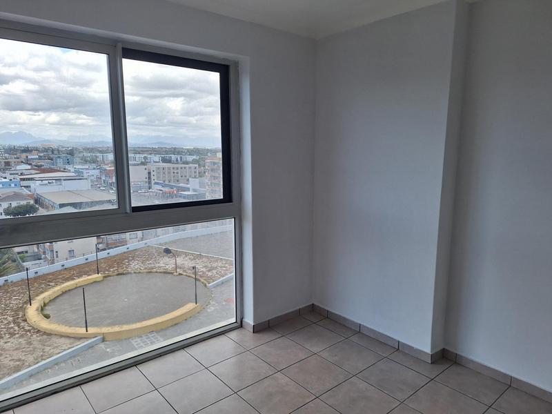 2 Bedroom Property for Sale in Goodwood Central Western Cape